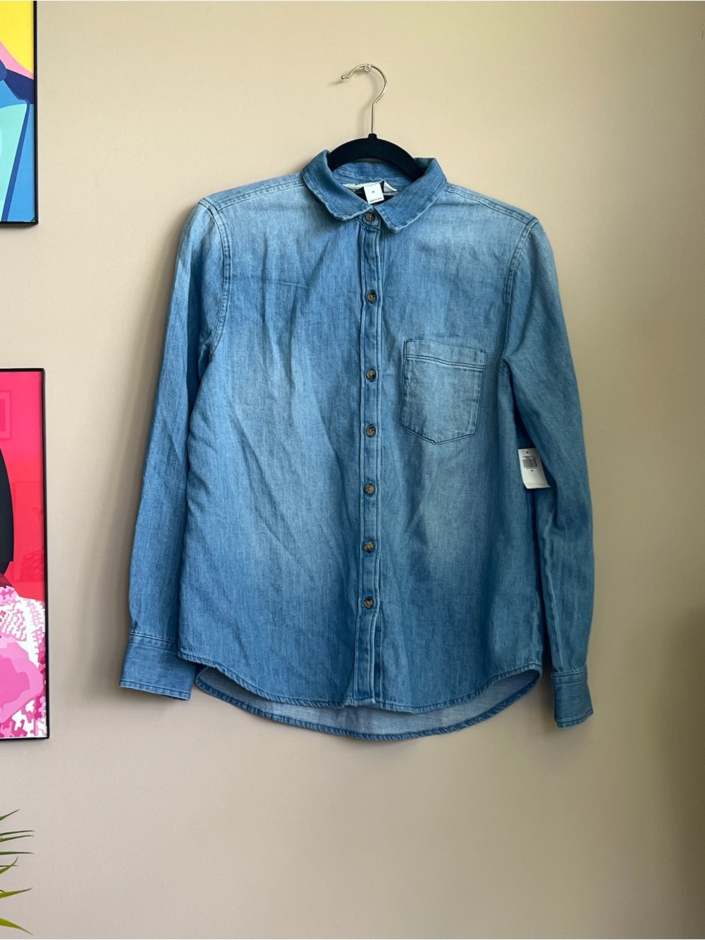 Old Navy The Classic Shirt Chambray Button Front Denim Shirt Women’s Medium NWT